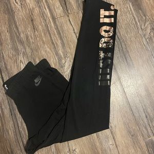 Medium Nike leggings